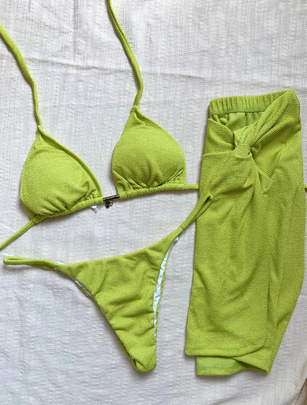 Trijunto Top Cortininha Com Bojo Calcinha Fita Saia Com Nó e Fenda Cubá | Verde