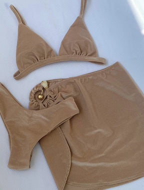 Trijunto top fixo com bojo calcinha larga fio duplo saia curta | itália