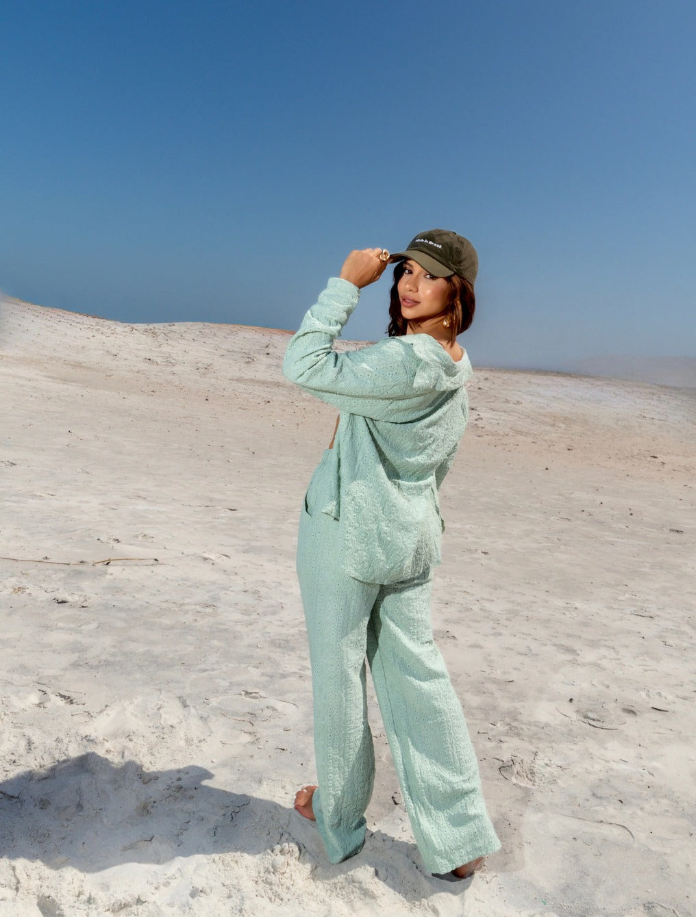 Conjunto Camisa Manga Longa e Calça Pantalona Tecido Lese Mavie | Verde Oliva