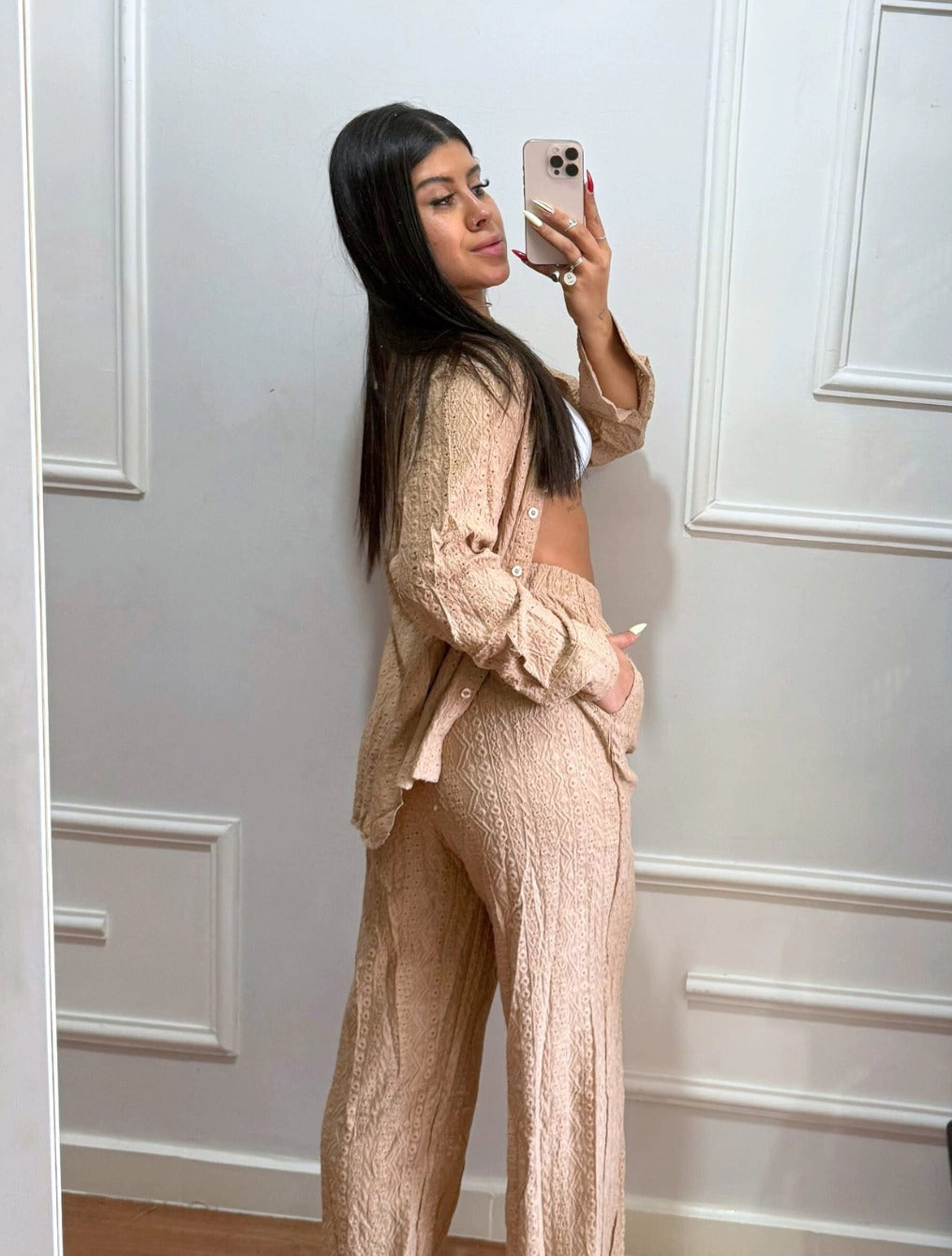 Conjunto Camisa Manga Longa e Calça Pantalona Tecido Lese Mavie | Nude